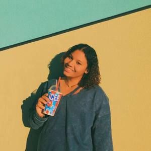 Meet your Posher, Alandrea